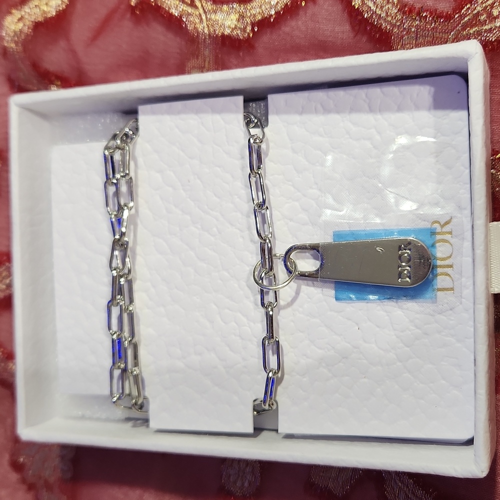 Dior zipper head necklace